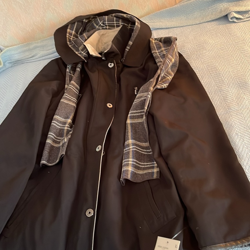 Lightweight and versatile women’s jacket